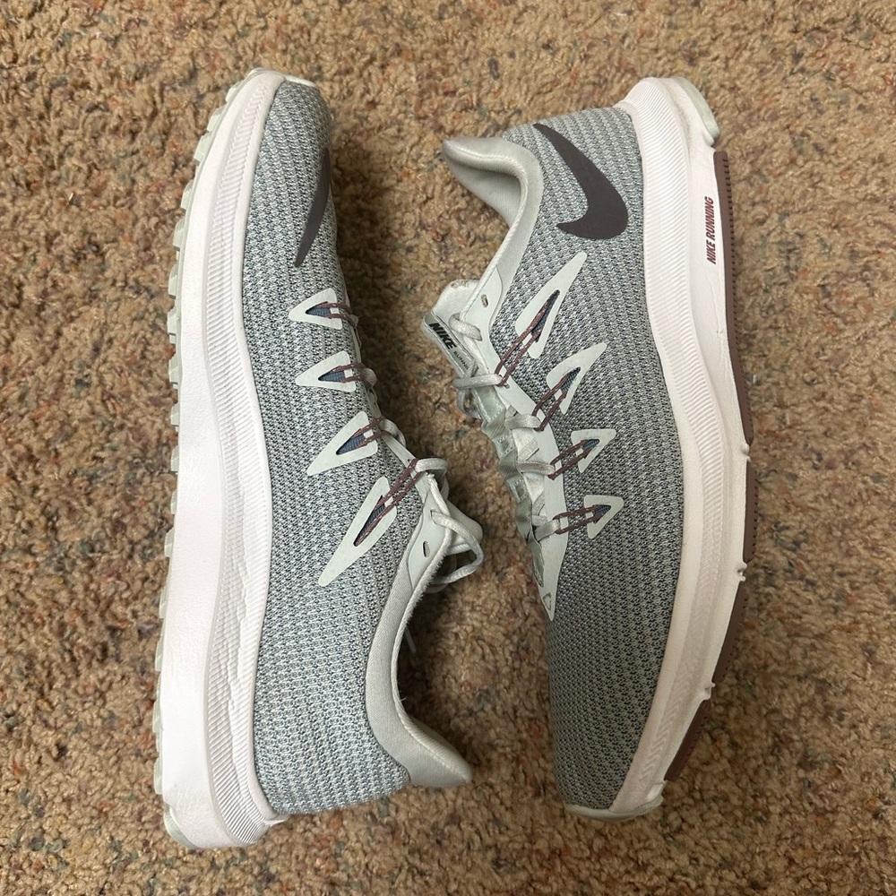 Nike Quest Running Shoes